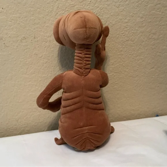 E.T. Plush Toys R us Toy - alien ufo - Picture 3 of 8